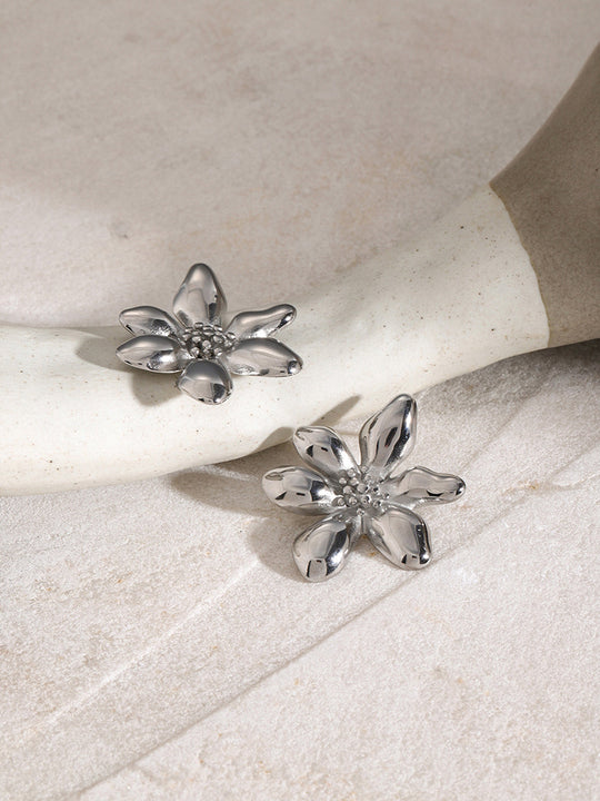 Stilvolle Blumen-Ohrringe – Florina | Shop Nory