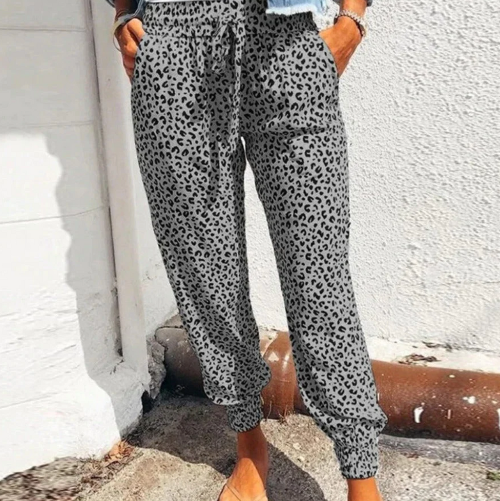 Weit Geschnittene Hose mit Leopardenmuster