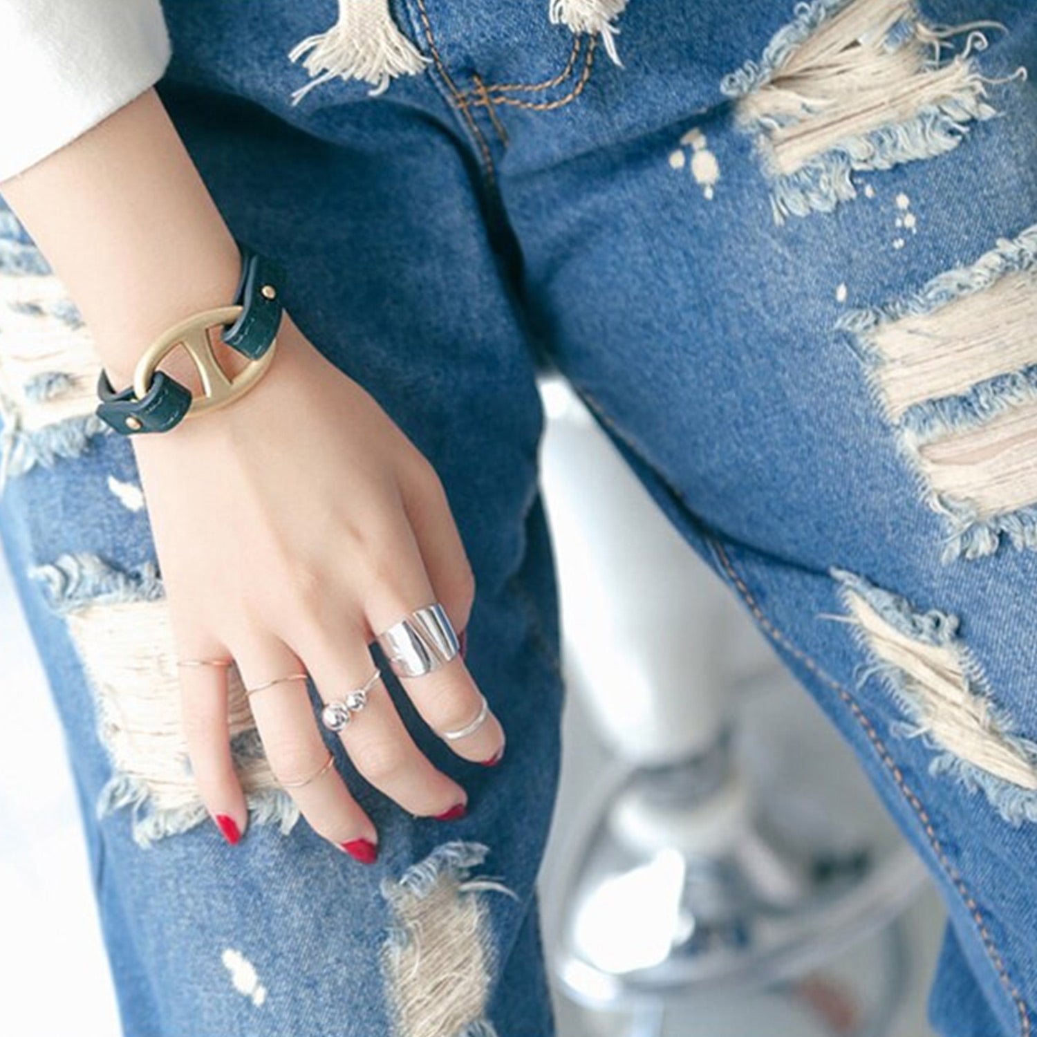 Minimalistischer breiter glänzender offener Ring | Shop Nory