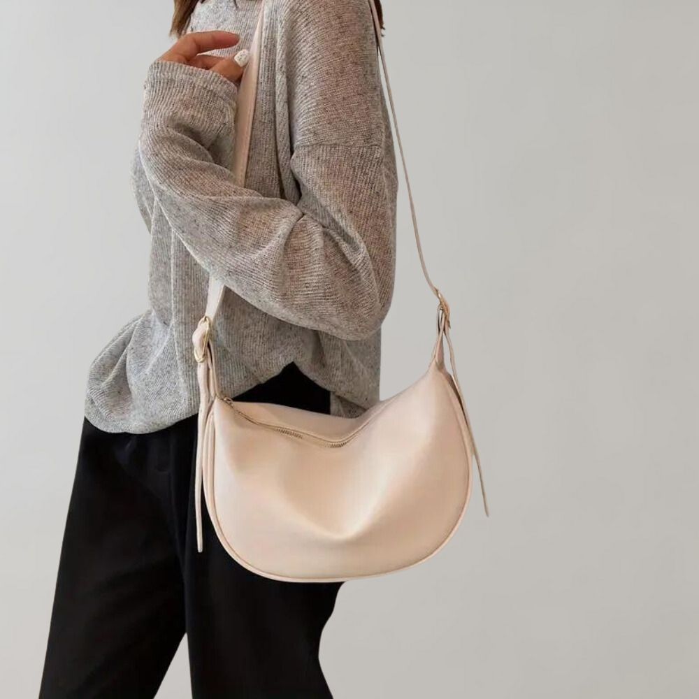 Elegante und minimalistische Crossbody-Tasche mit schlichtem, aber ansprechendem Design | Vegan Leather