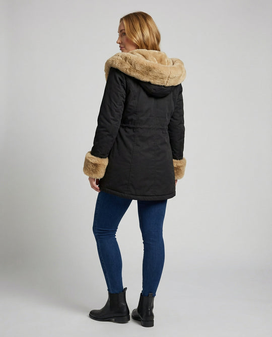 Warme Damen Winterjacke | Shop Nory