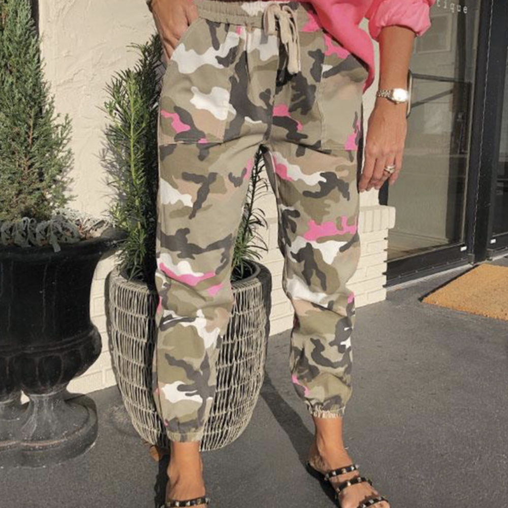 Marie Lässig und Bequeme Sommerhose