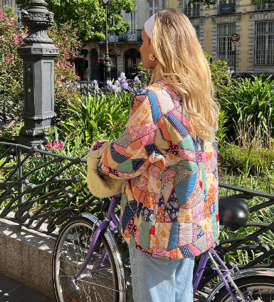 Gestepptes Elegabterjacke mit Blumenmuster