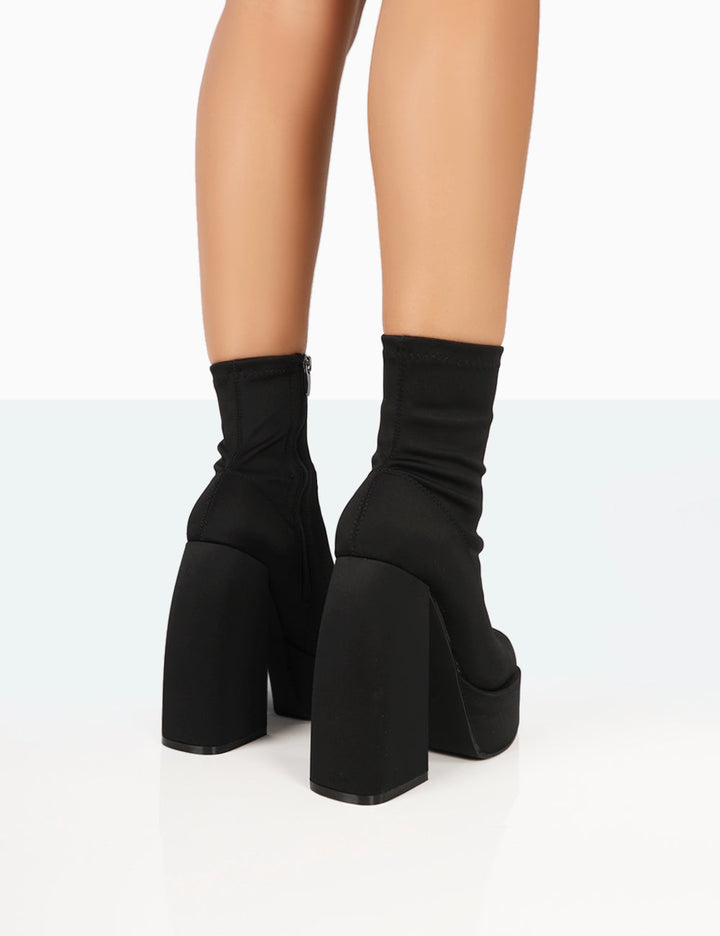 Schwarze Nylon-Stiefeletten