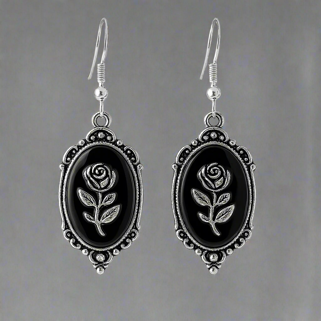 Große silberne gotische Rosenrahmen Charme Ohrringe | Shop Nory