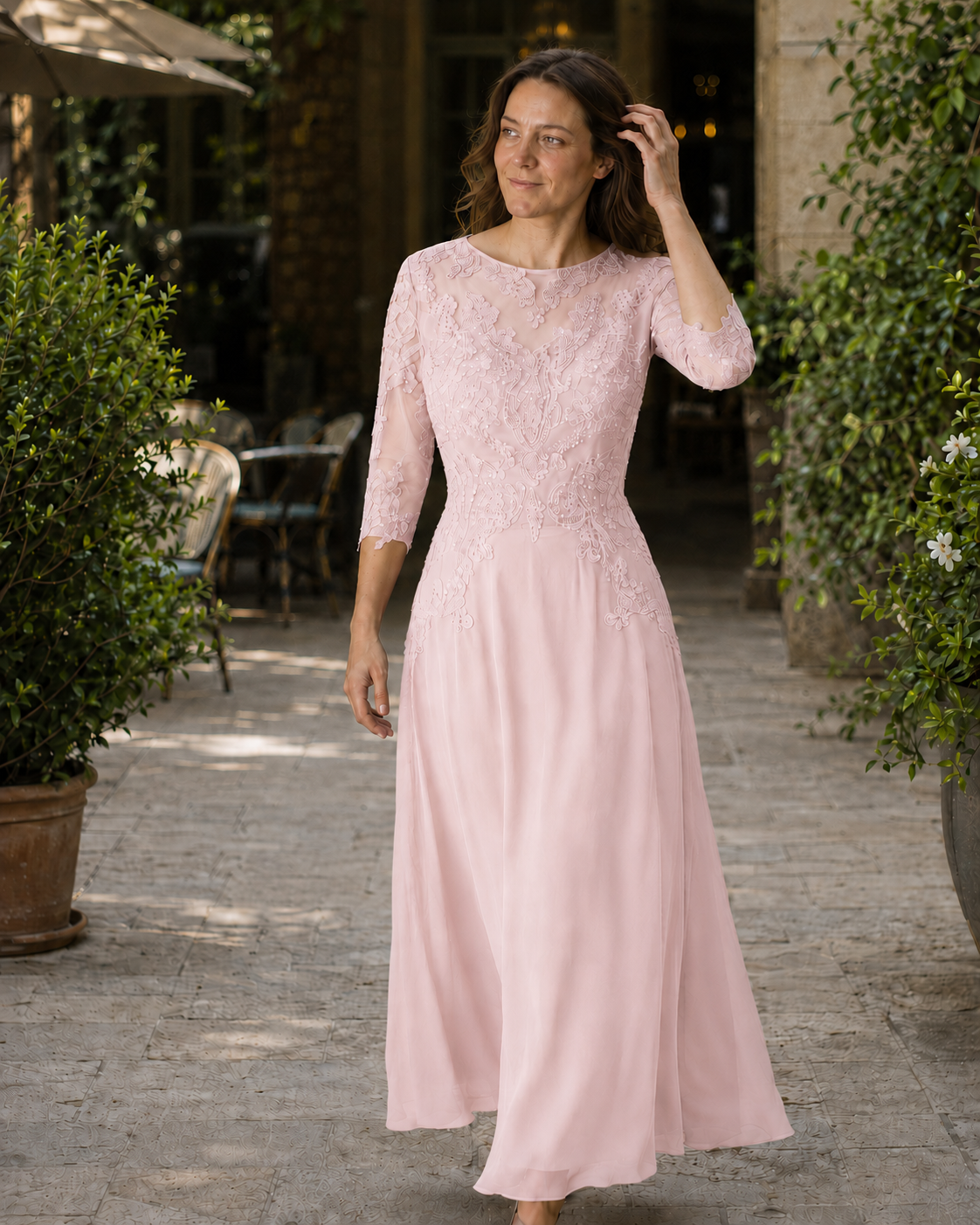 ShopNory Damen Abendkleid mit Spitzenoberteil und fließendem Rock