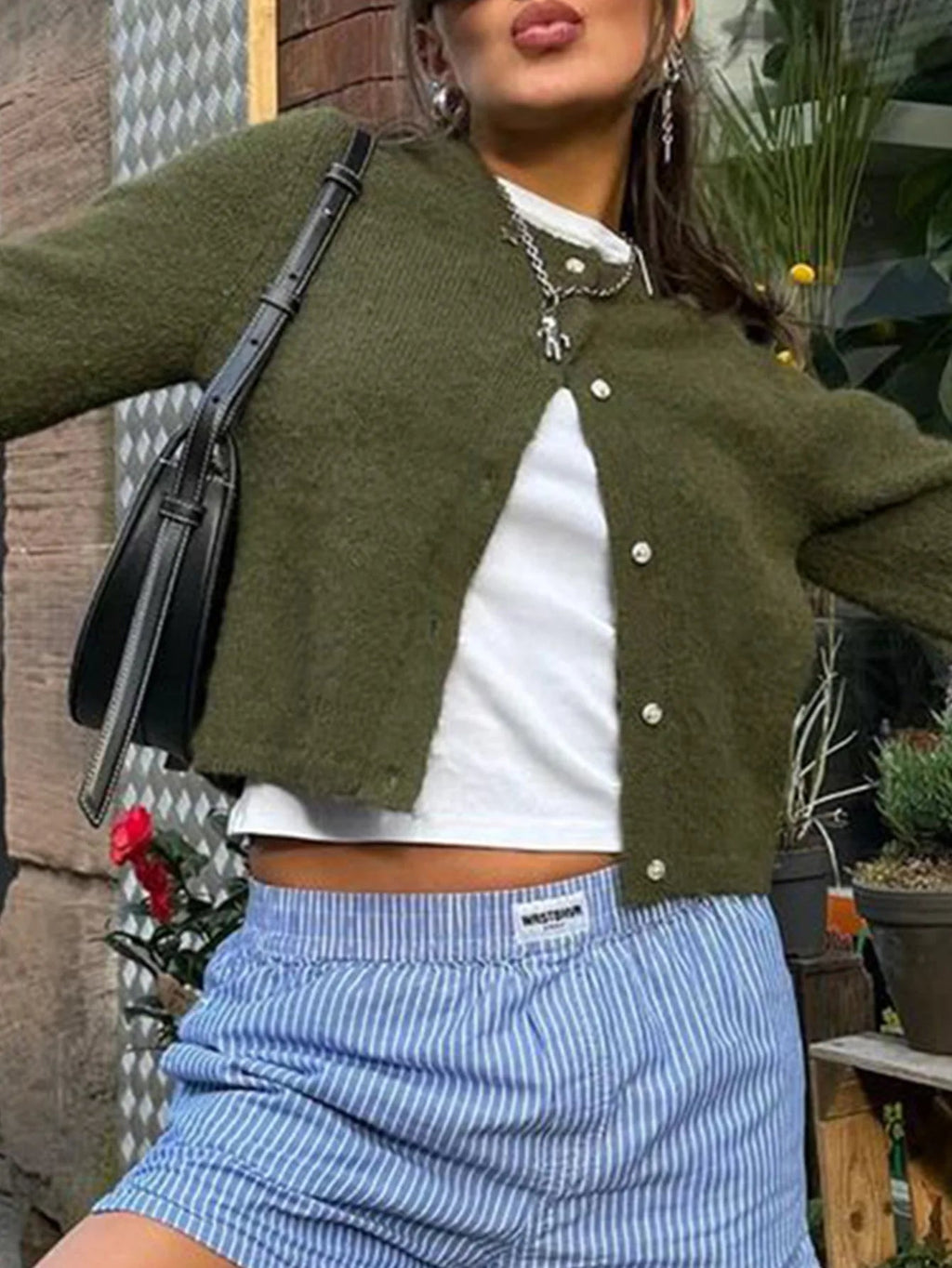 Damen Strickjacke mit langen Ärmeln und Knopfverschluss