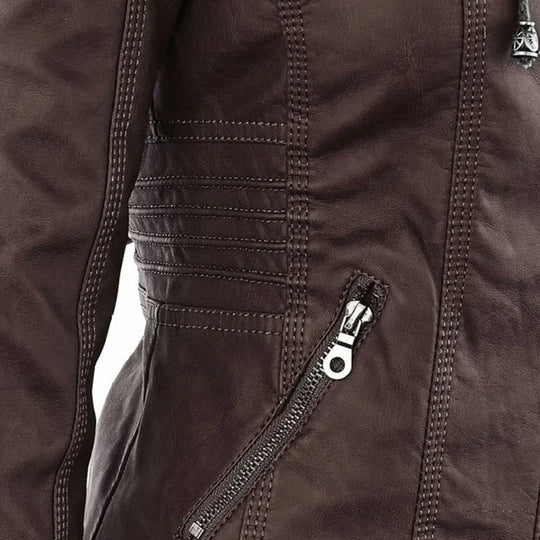 Stilvolle Motorradjacke mit Kapuze