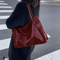 Lederhandtasche in Bordeaux