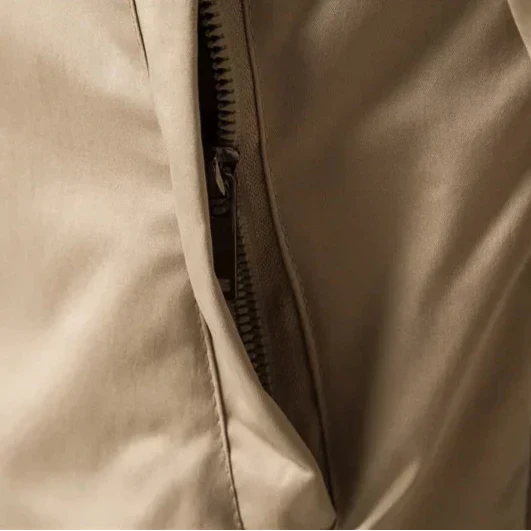 Schlanke Leichte Herren Bomberjacke für Modernen Stil