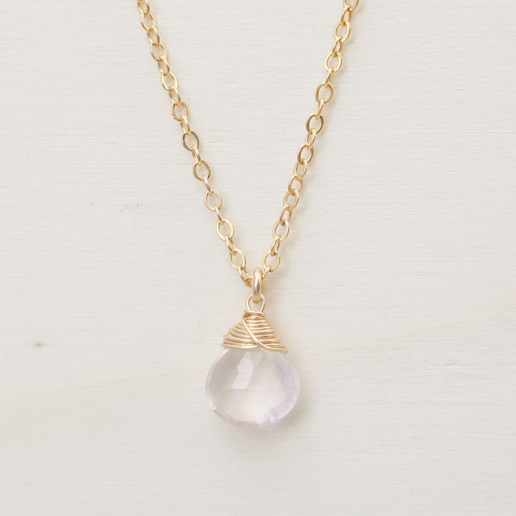 Rose Quartz Zodiac/Geburtsstein Halskette | Shop Nory