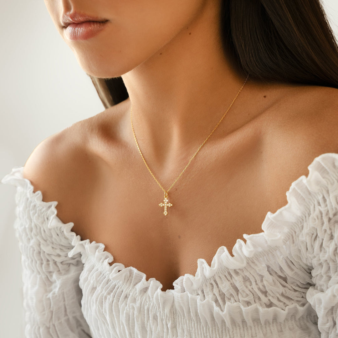 Stilvolle Kreuz-Halskette | Shop Nory