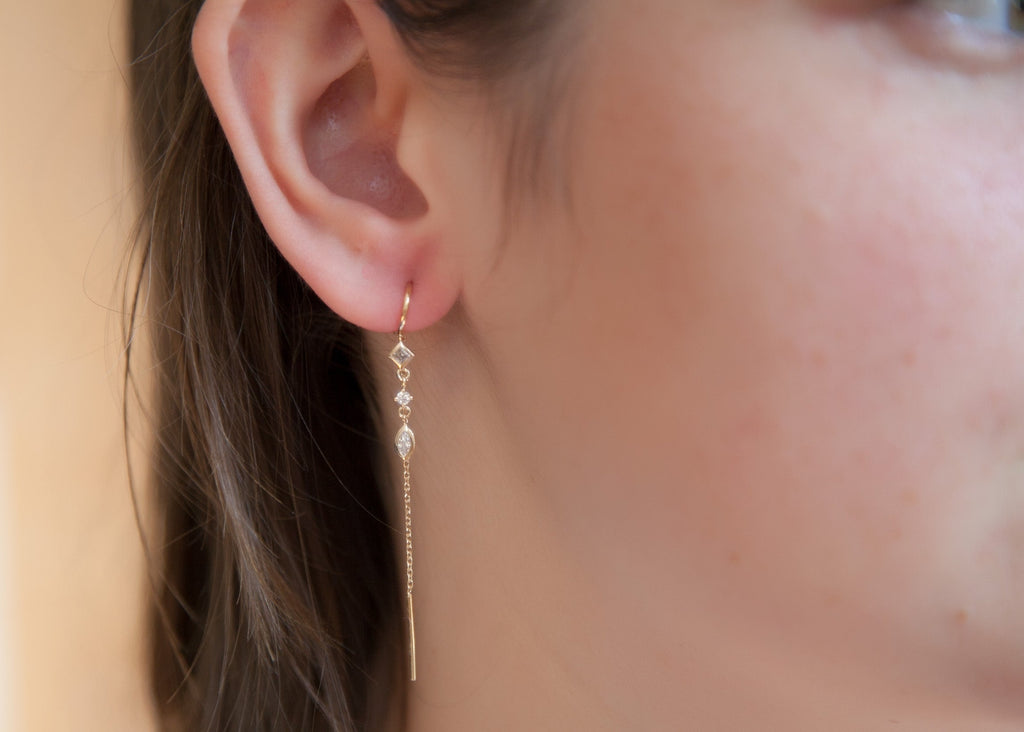 Durchzieher Ohrringe mit Zirkonia Stein Vergoldet | Shop Nory