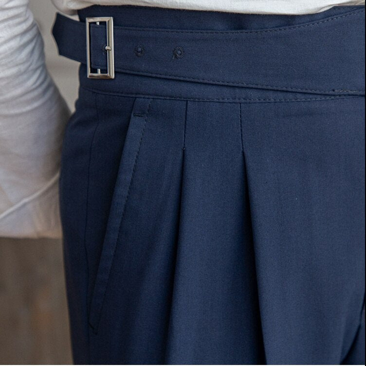 Classic: Stilvolle Hose mit Schnalle