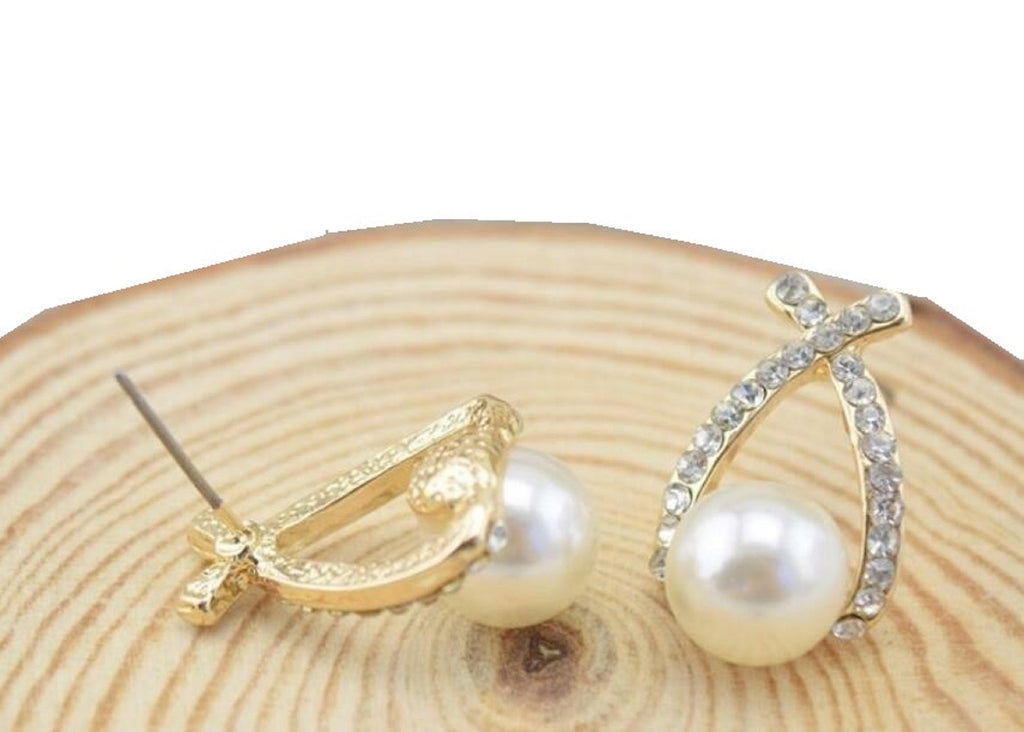 Damen Goldplattierte Kreuz Perle Kristall Stud Ohrringe | Shop Nory