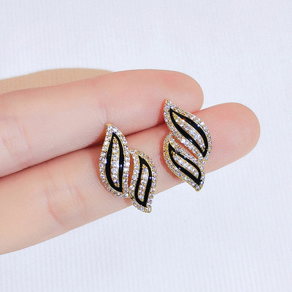 Damen Voll Kristall Strass Schwarz Emaille Doppelte Blätter Stecker Ohrringe | Shop Nory
