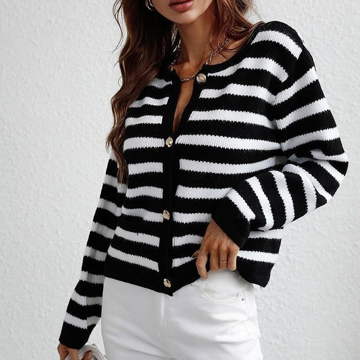 Shopnory | Damen Gestreifter Cardigan mit Knopfverschluss und Weichem Stoff