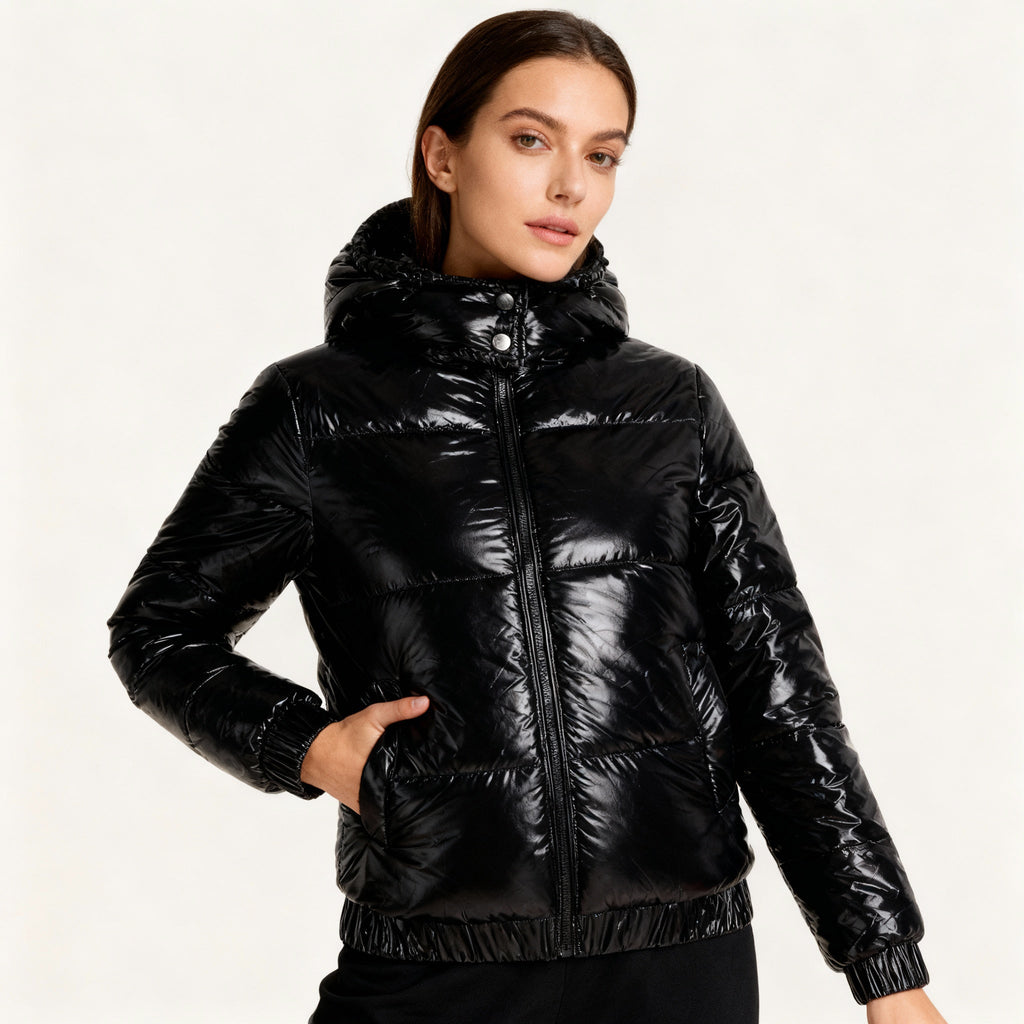 Damen glänzende Winterjacke mit Kapuze – Wasserabweisend & Wärmeisoliert – ShopNory