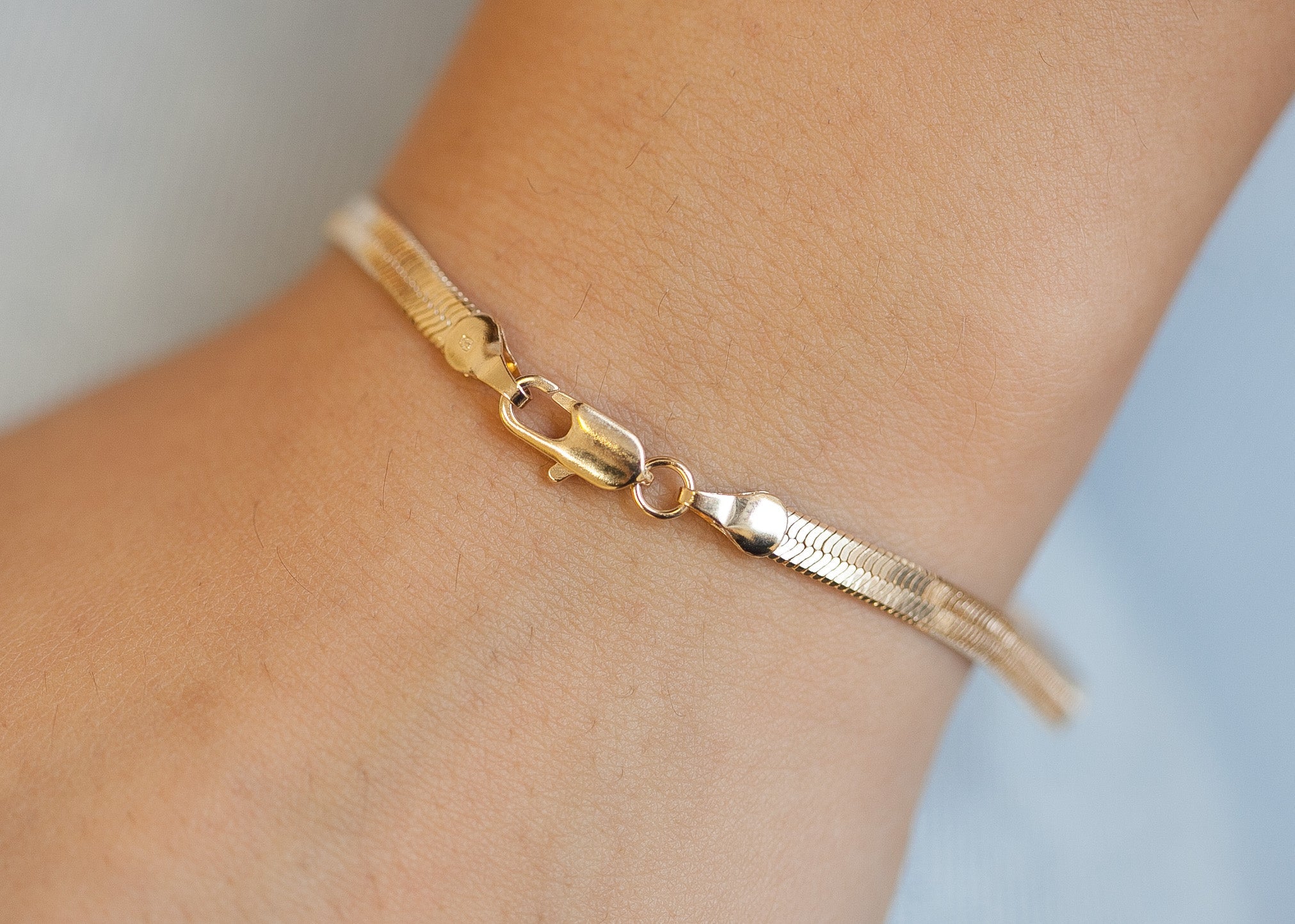Flaches Schlangenarmband - 16K vergoldet | Shop Nory