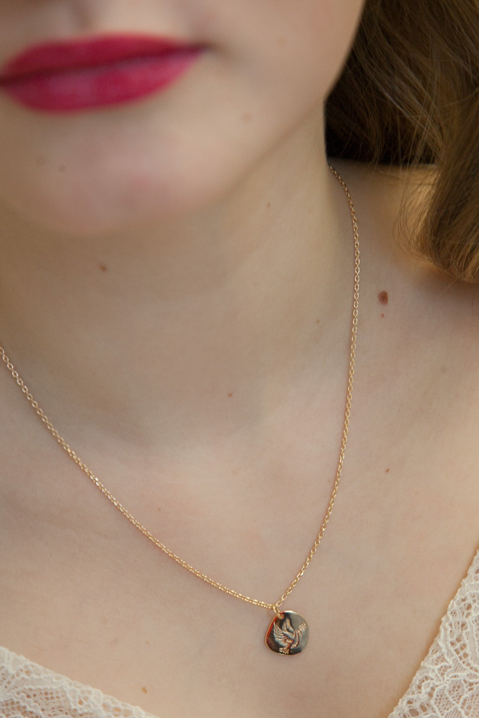 Friedens-Tauben Halskette – Vergoldet | Symbol der Harmonie & Eleganz | Shop Nory