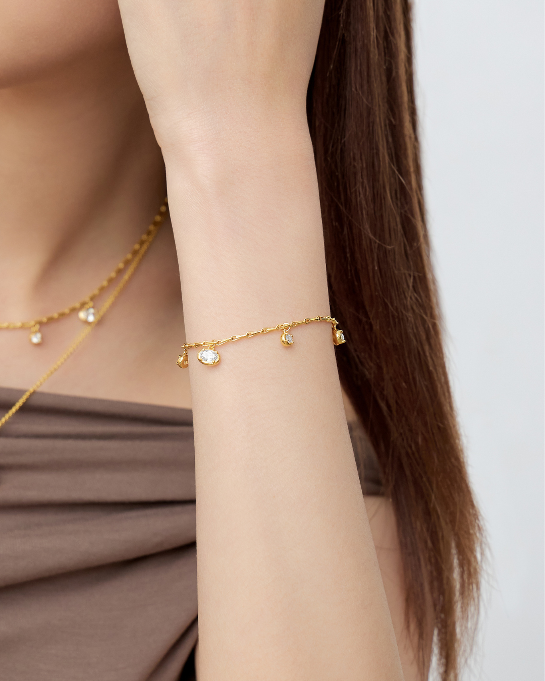 Luxe Nora Kristall Gold Kettenarmband | Shop Nory