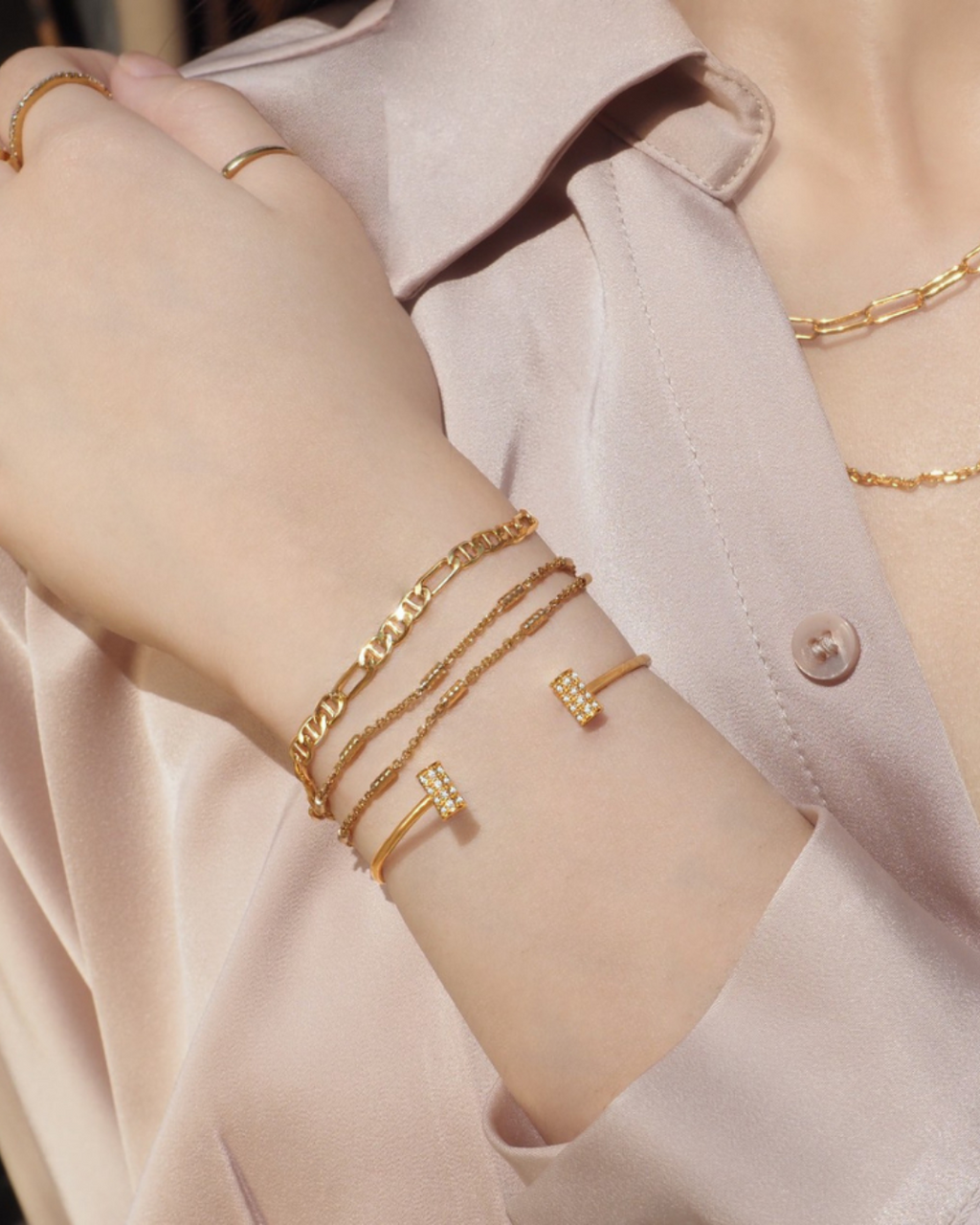 Klassisches Slim Figaro Minimal Gold Kettenarmband | Shop Nory
