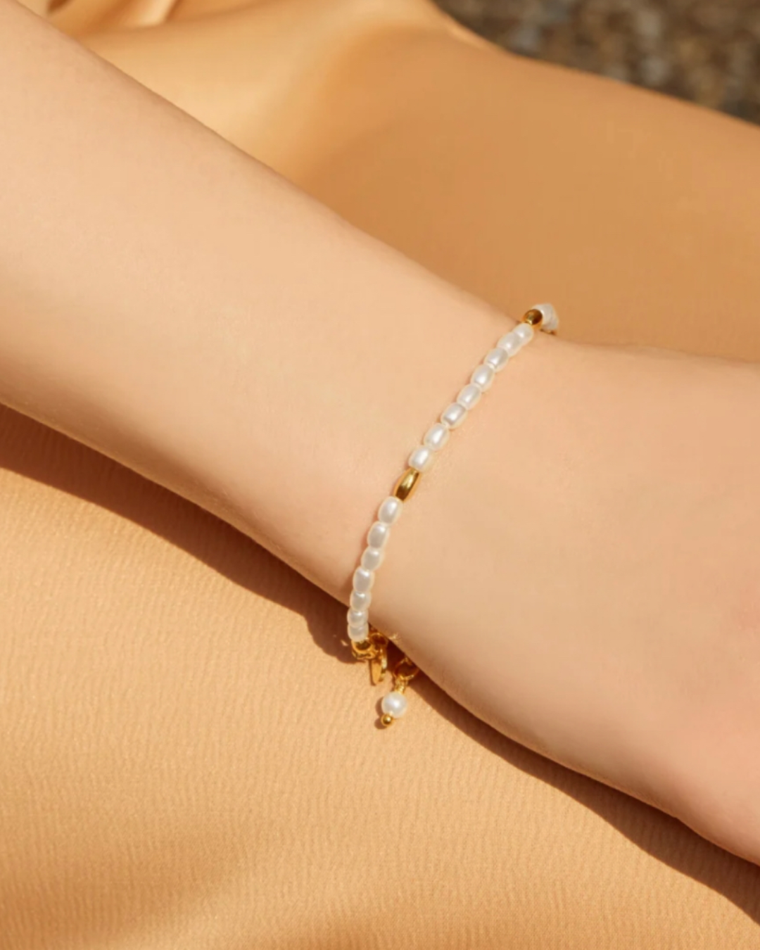 Luxe Bella Süßwasserperlen Goldkette Armband | Shop Nory