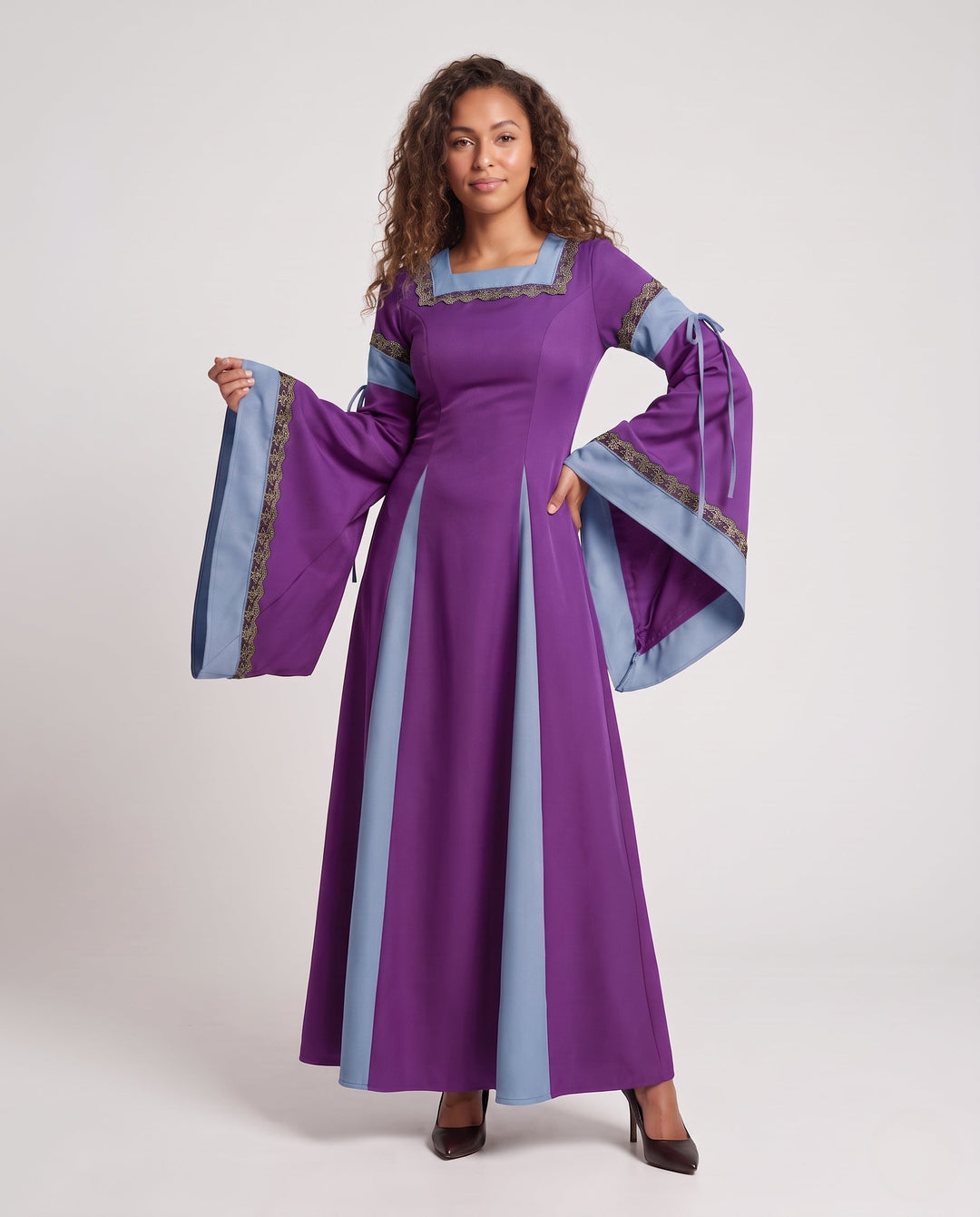 Damen Historisches Kleid mit langen, fließenden Ärmeln und dekorativem Schnürdetail Shop Nory
