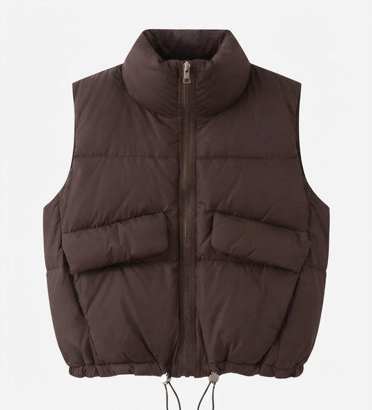 Damen kurze gep padded Steppweste mit hohem Stehkragen, zwei aufgesetzten Klappentaschen und verstellbarem Kordelzugsaum