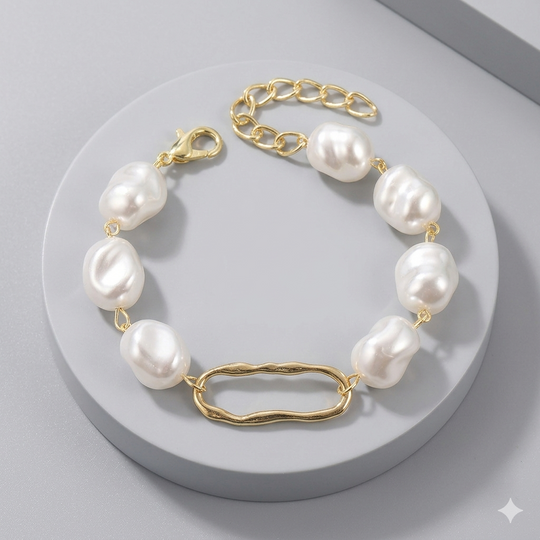 Damen Perlenarmband mit Unregelmäßigen Perlen & Goldfarbener Kette | Shop Nory