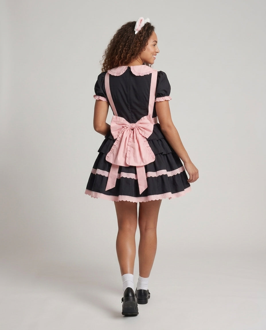 Damen verspieltes Schürzenkleid mit Herzdetails und Rüschenelementen Shop Nory