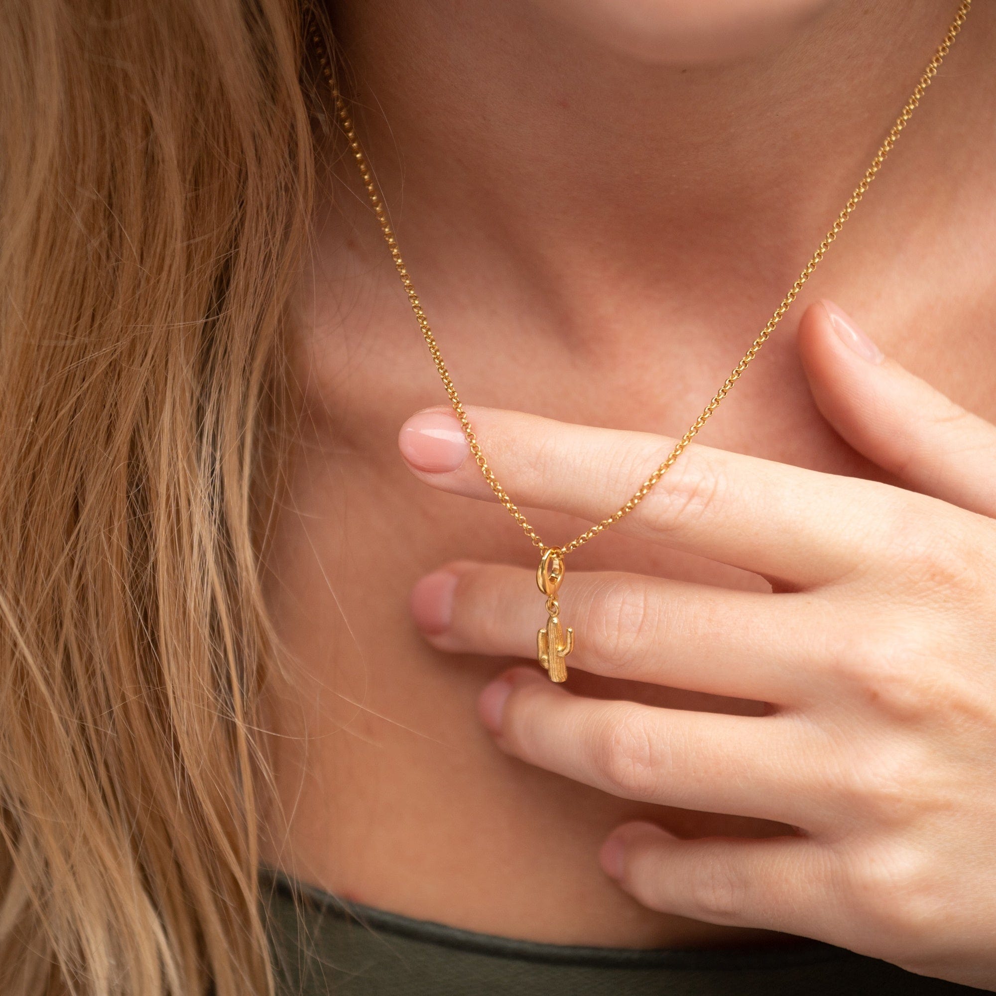 Gold Cactus Charm Halskette | Shop Nory