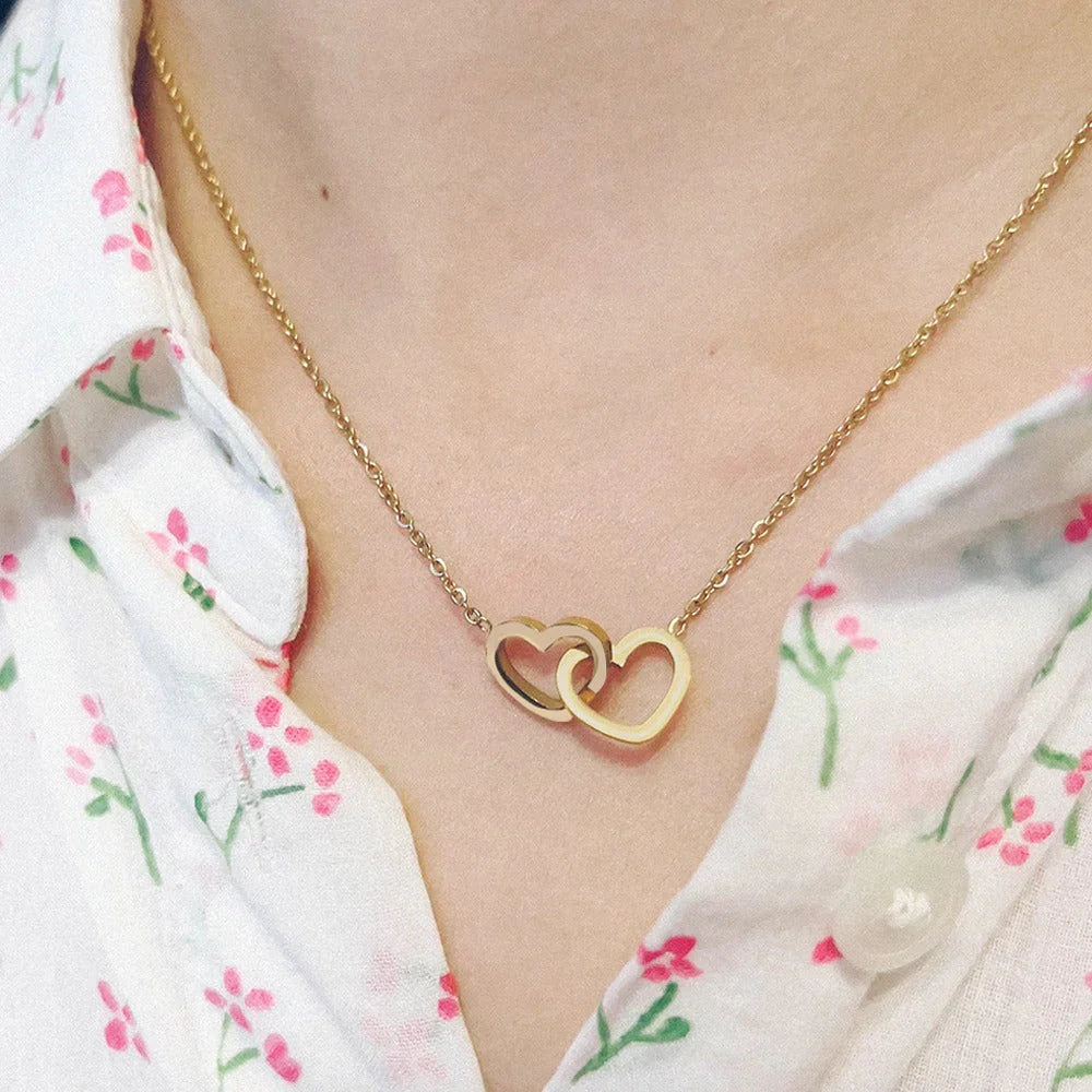 Rosenbox mit Halskette perfekt für den Valentinstag