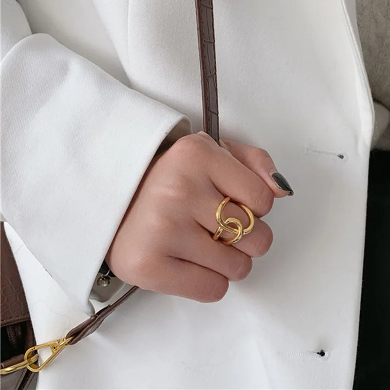 Klassische geometrische geknotete Ringe | Shop Nory
