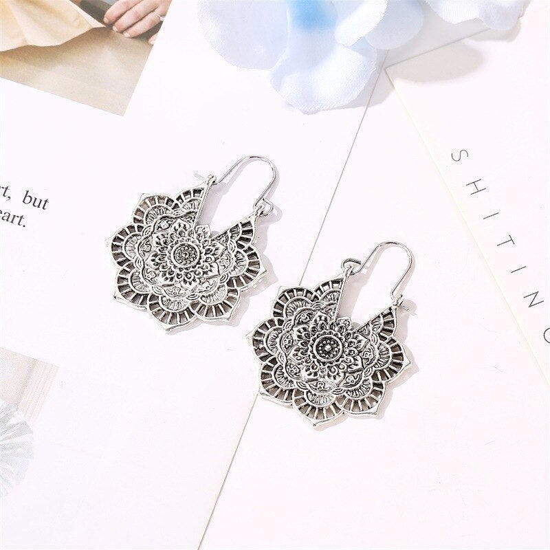 Lotus Mandala-Ohrringe – Levana | Shop Nory