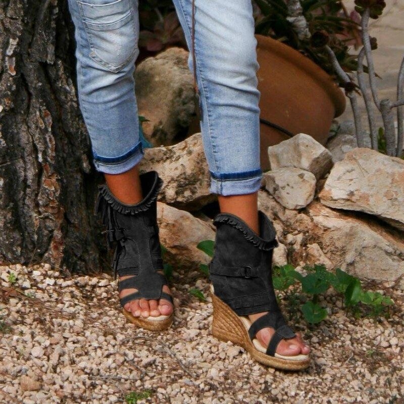Weinlese PU-Quasten Peeptoe Hohe Keil Sandalen
