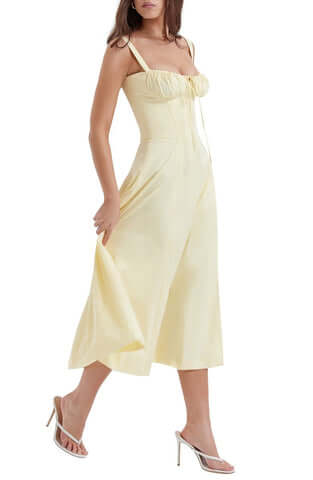 Bustierkleid mit Taillenformung