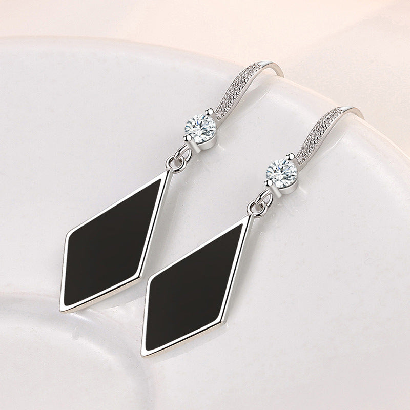 Damen Sterlingsilber Schwarze Emaille Dreieck Echte Kristall Haken Ohrhänger | Shop Nory