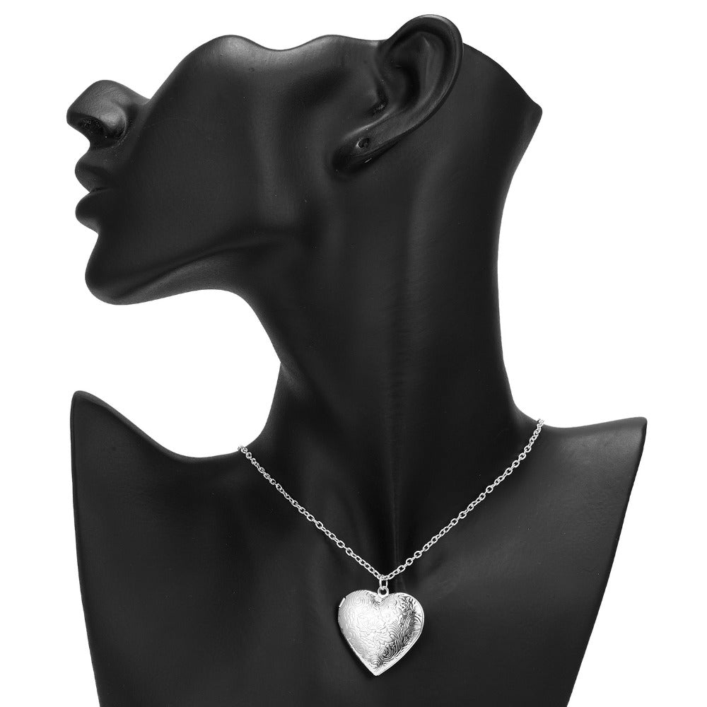 Damen Silber Floral Gravierte Herz Öffnungsfähiges Medaillon Foto Anhänger & Link Kette | Shop Nory