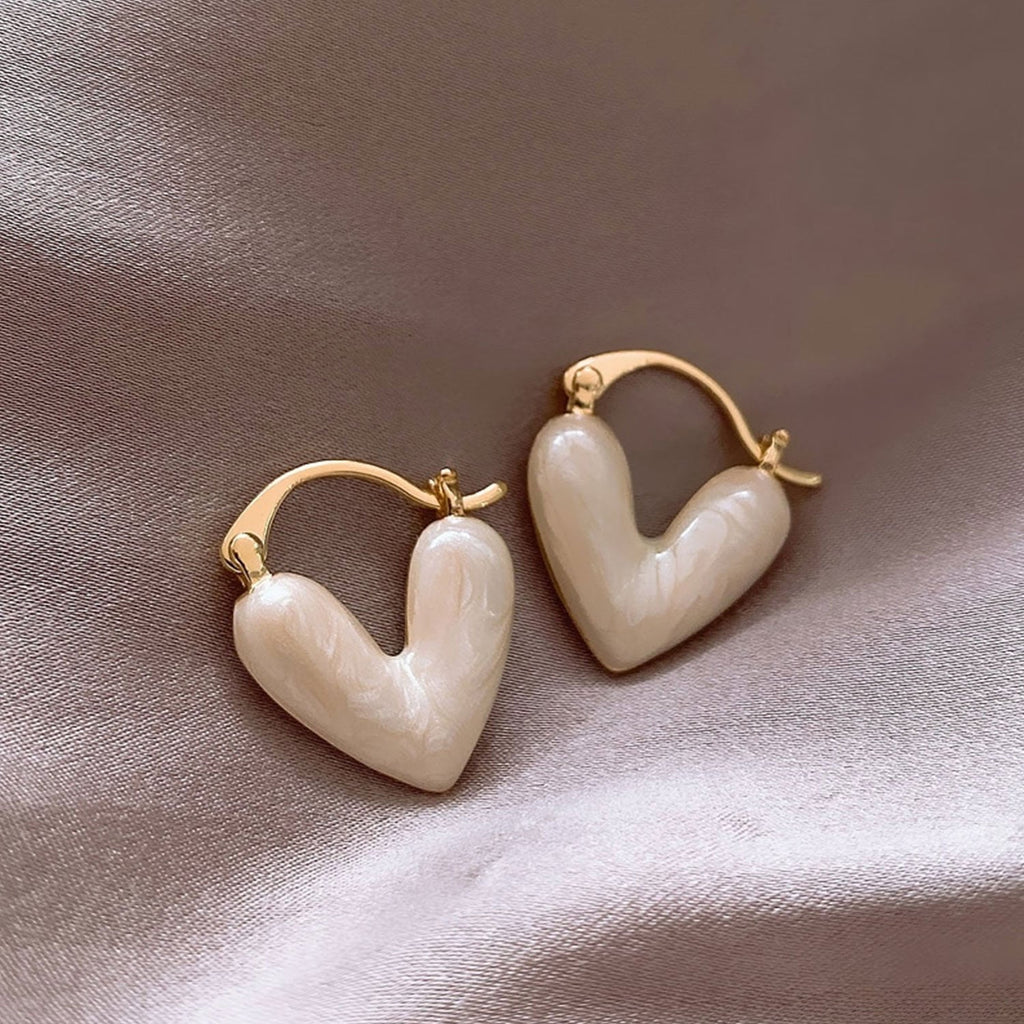 Leichte Luxus Liebe Stud Ohrringe | Shop Nory