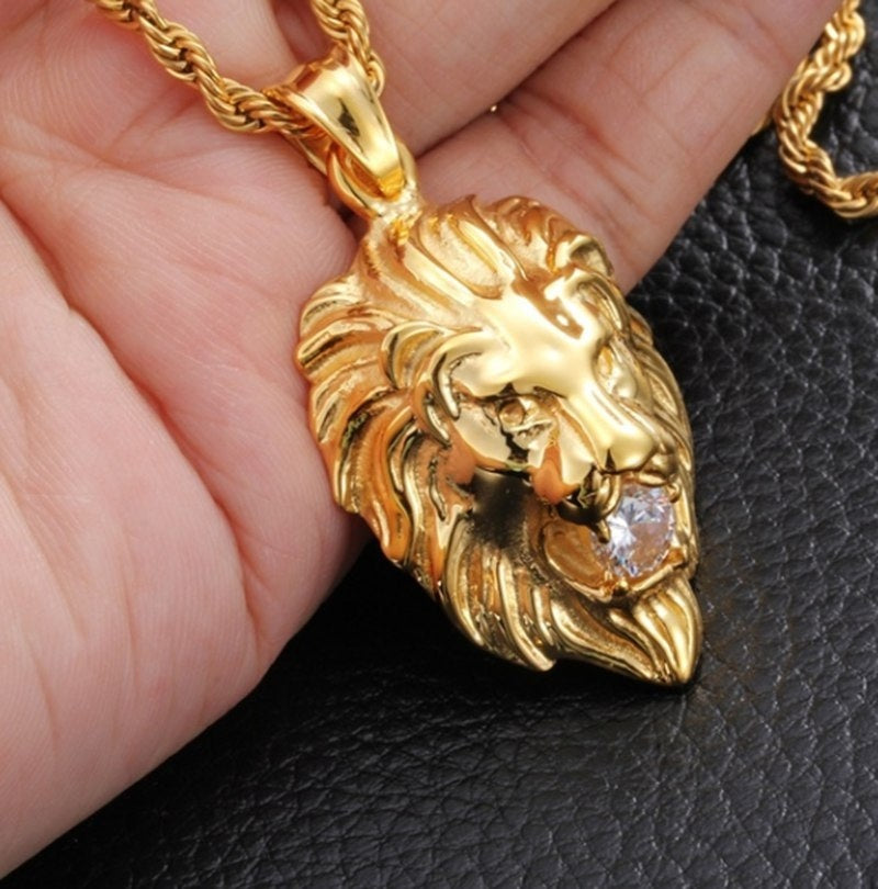 Goldbeschichtete Löwenkopfklarstein Medusa Anhänger Drehkette Halskette | Shop Nory
