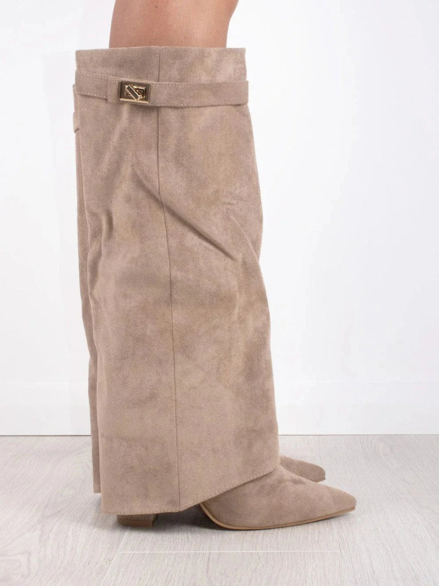 Hohe Stiefel aus PU-Leder - Spitzes Ende - Stiefel mit Absatz - Stiefel mit weitem Schaft