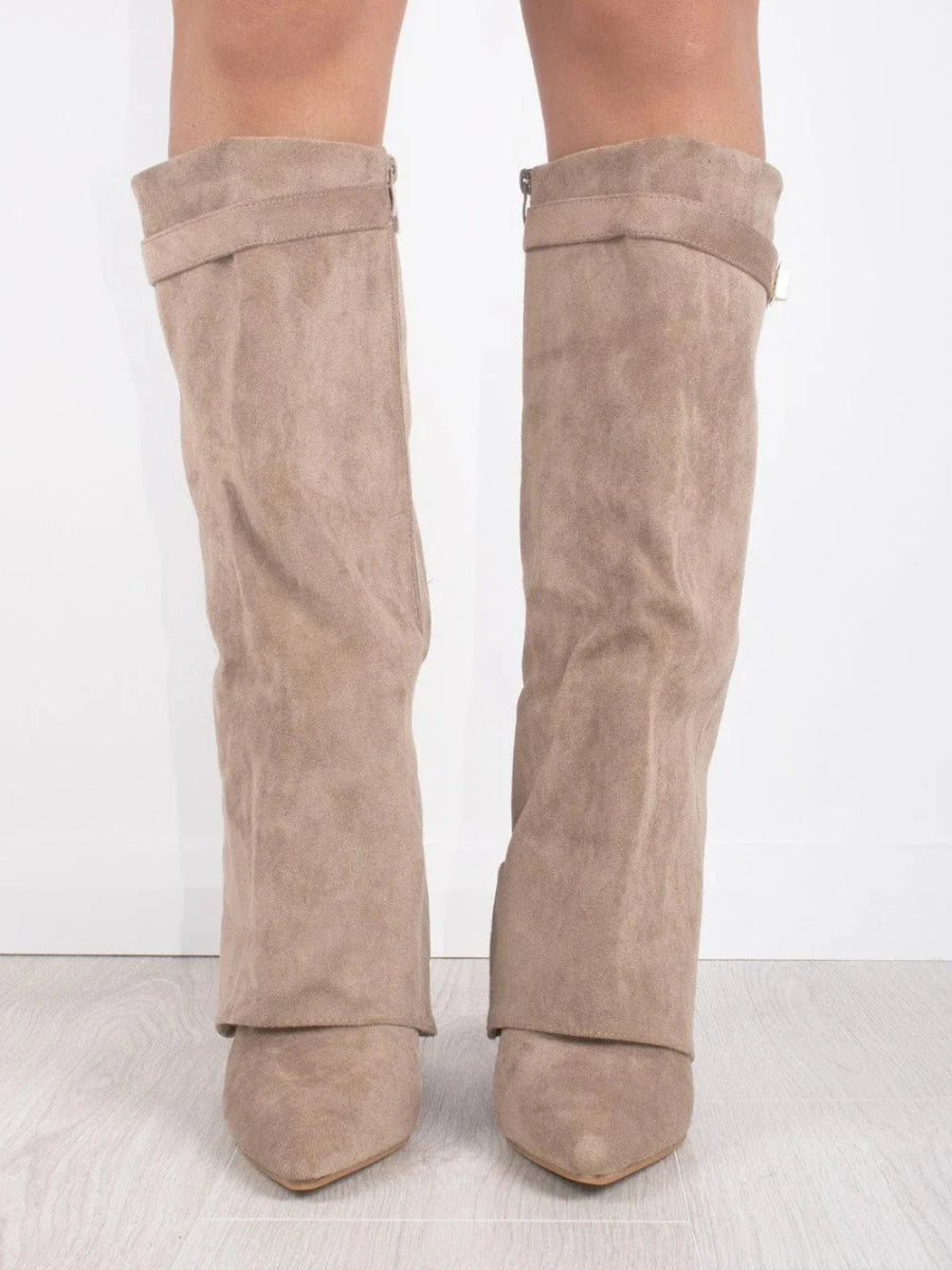 Hohe Stiefel aus PU-Leder - Spitzes Ende - Stiefel mit Absatz - Stiefel mit weitem Schaft