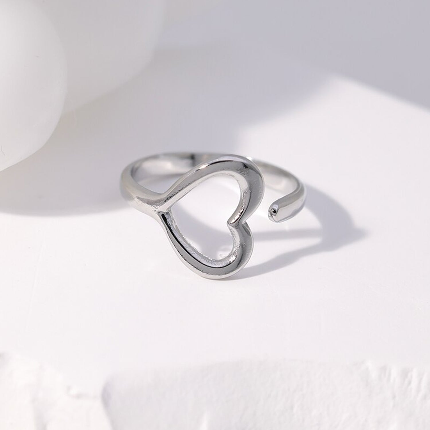 Ästhetischer Edelstahl Herzring | Shop Nory