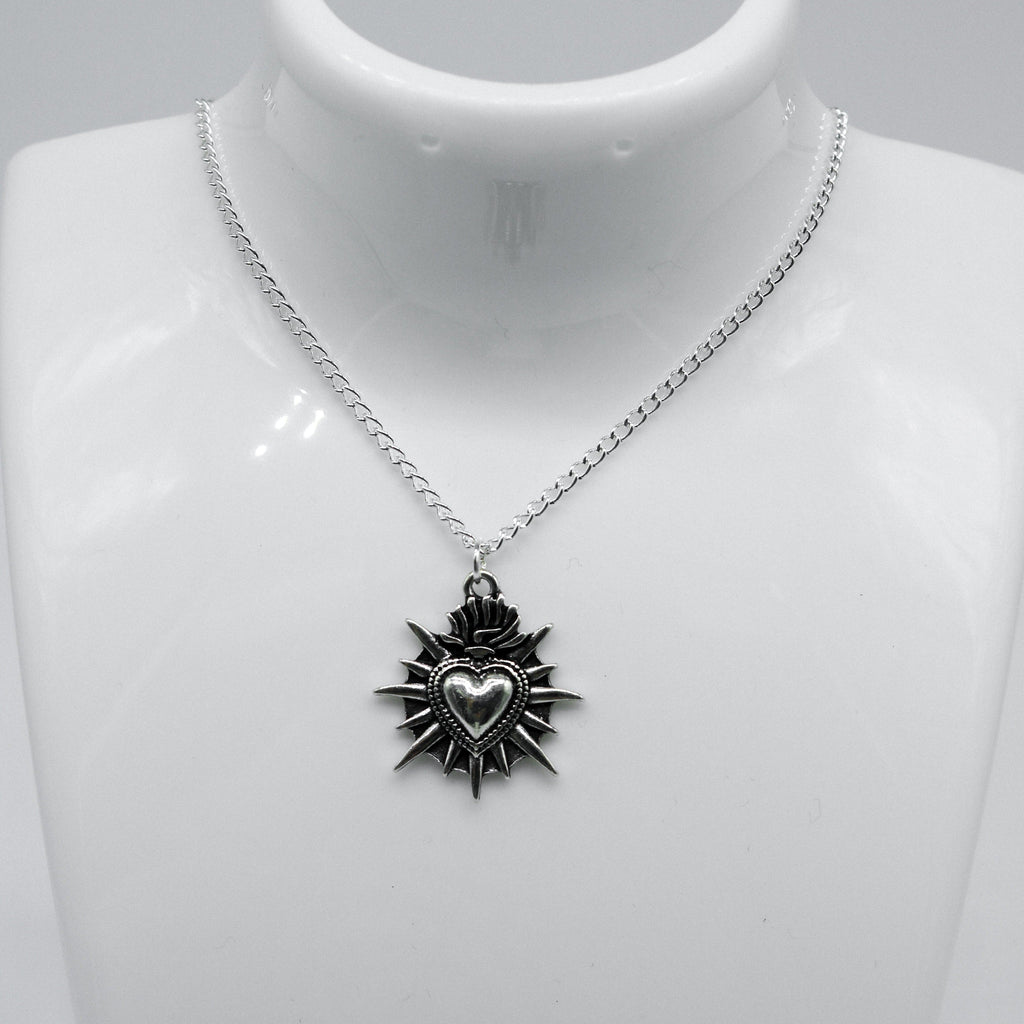 Silber Heiliges Flammendes Herz Charm Halskette | Shop Nory