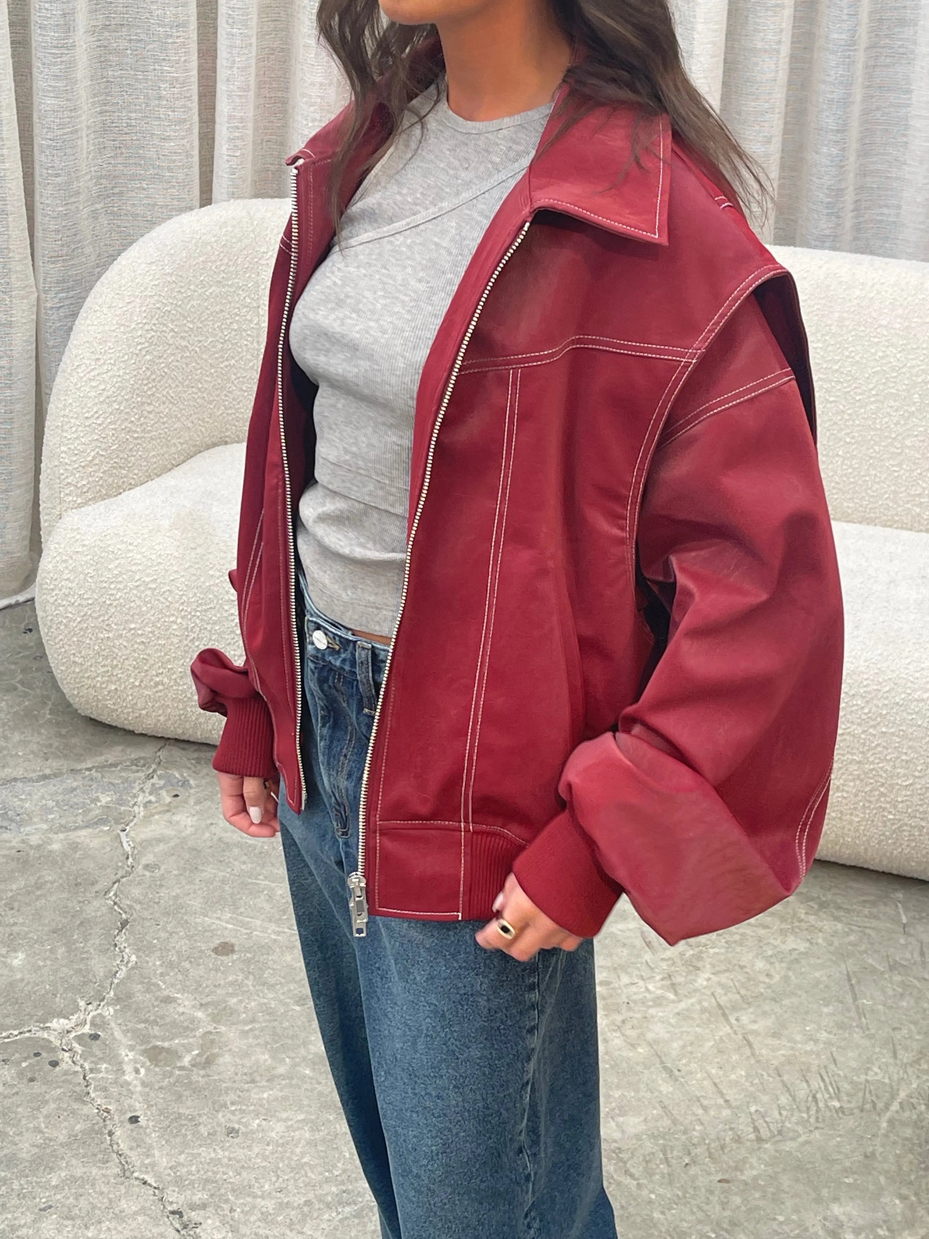 Burgundisch Zip up Jacke in Übergröße mit Kontrastnähten