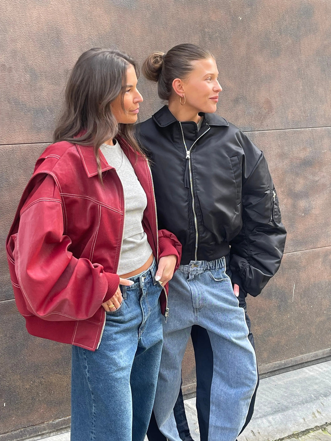 Burgundisch Zip up Jacke in Übergröße mit Kontrastnähten