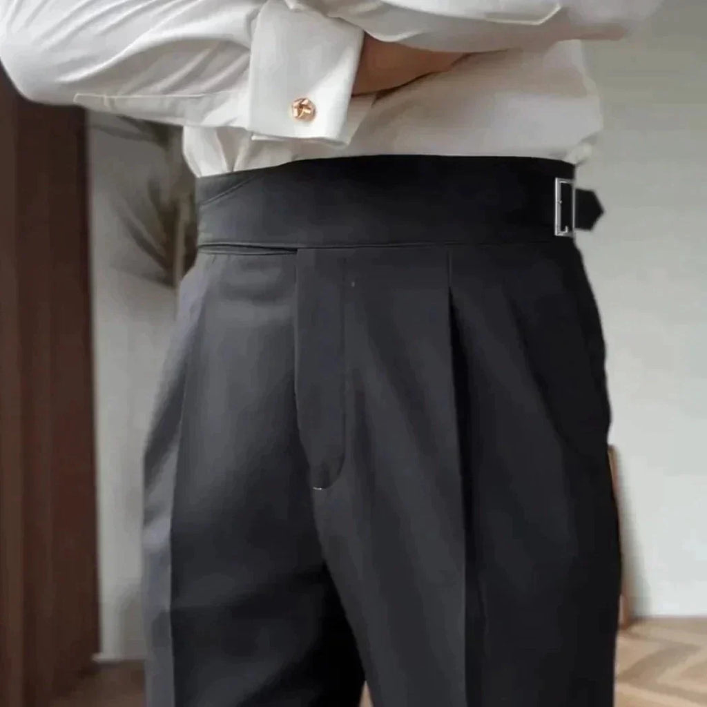Classic: Stilvolle Hose mit Schnalle