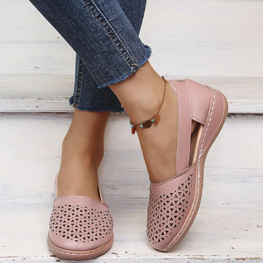 Perforierte Slip-On Ballerinas