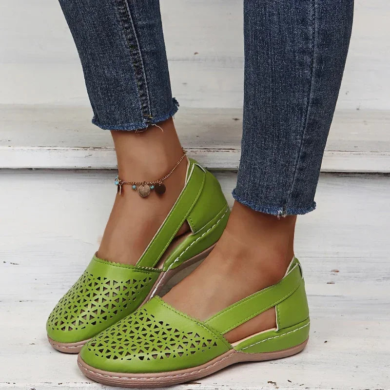 Perforierte Slip-On Ballerinas